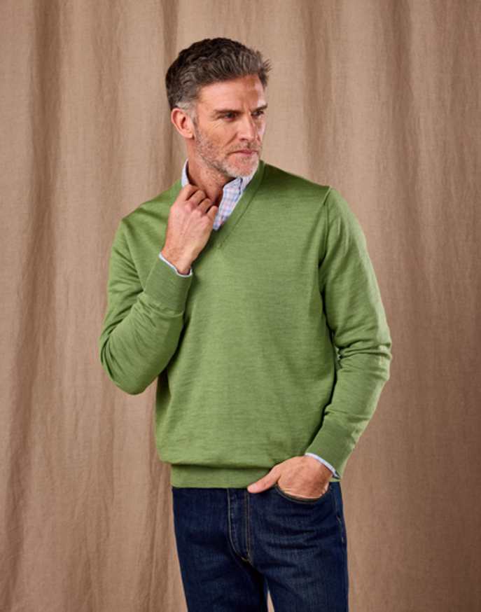 Merino V Neck Jumper - Green