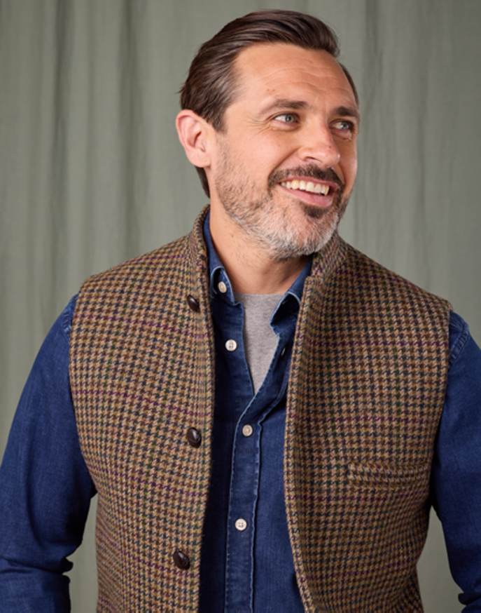 Double Faced Wool Gilet - Dogtooth/Burgundy