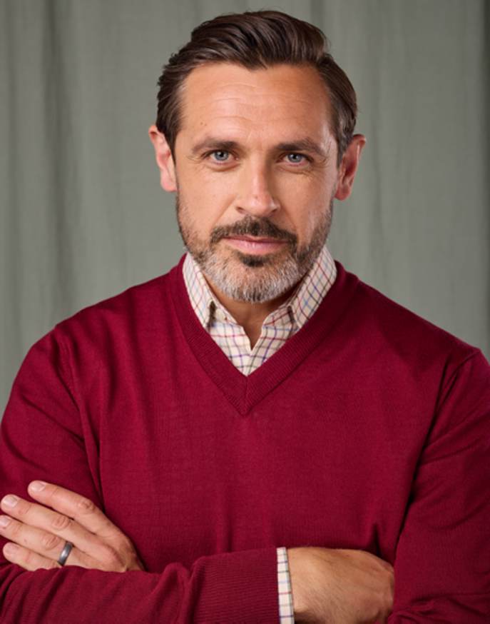 Merino V Neck Jumper- Burgundy