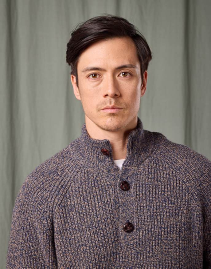 Yak Button Neck - Navy/Ecru