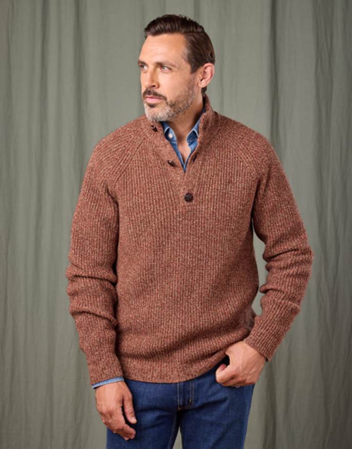 Yak Button Neck - Red/Brown
