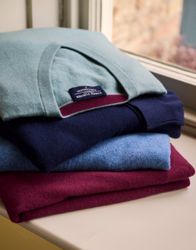 Cashmere V Neck - Ultramarine