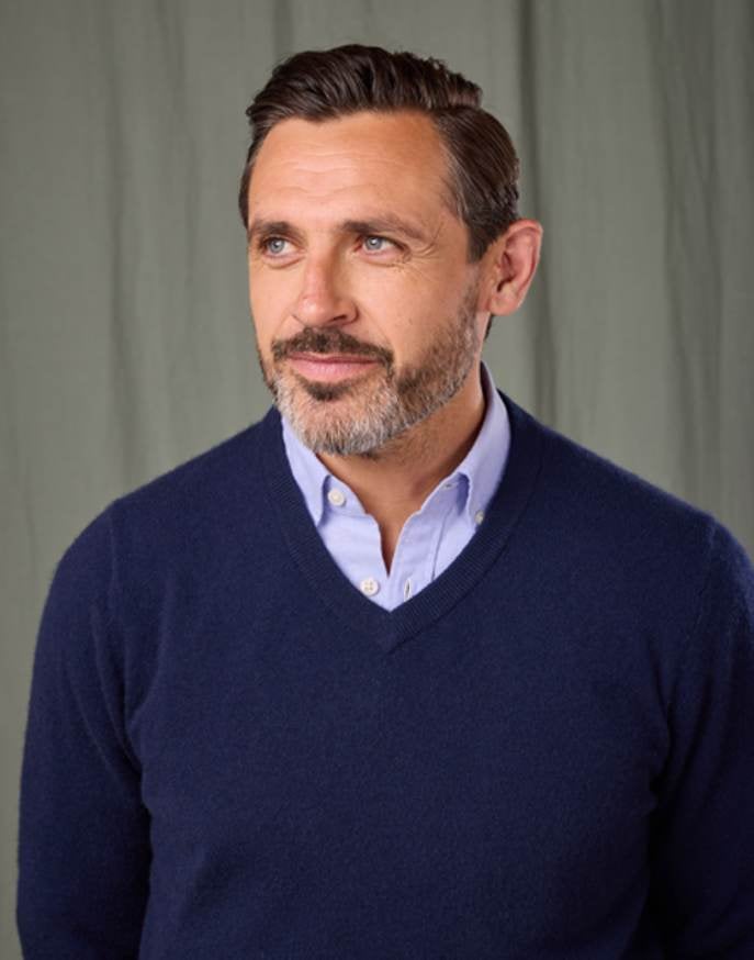 Cashmere V Neck Jumper - Navy