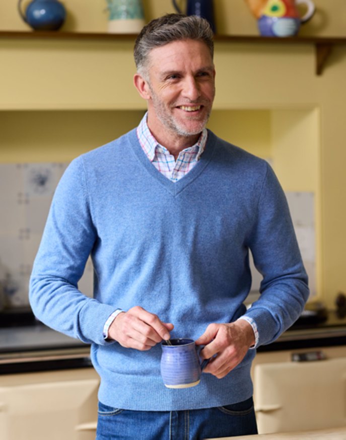 Cashmere V Neck Jumper - Blue