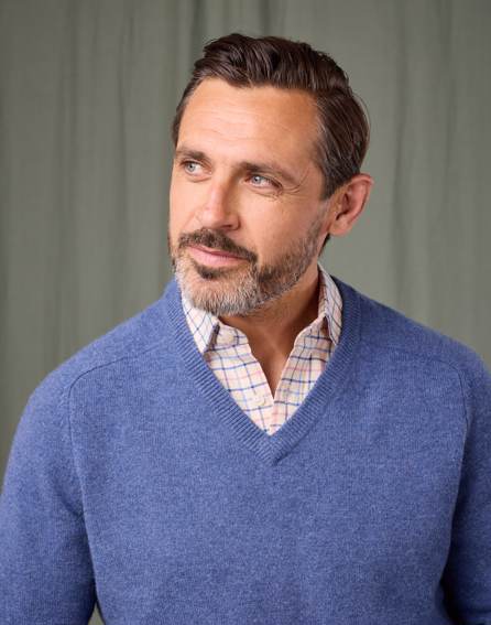 Lambswool V Neck Jumper - Blue