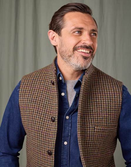 Double Faced Wool Gilet - Dogtooth/Burgundy