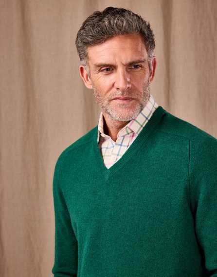 Lambswool V Neck Jumper - Green