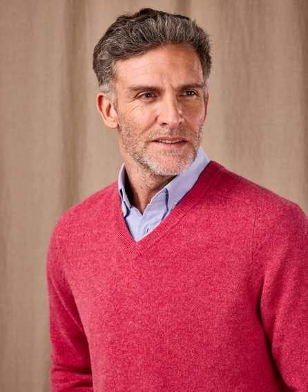 Lambswool V Neck Jumper - Rose
