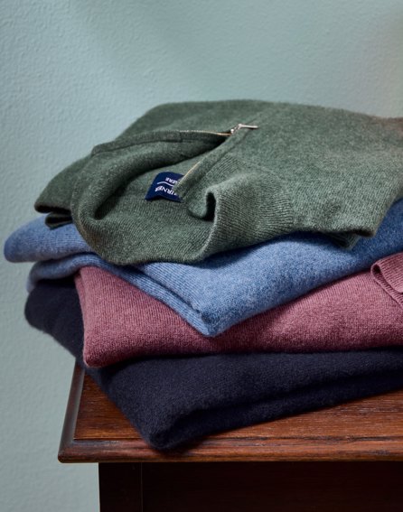 Cashmere V Neck Jumper - Navy