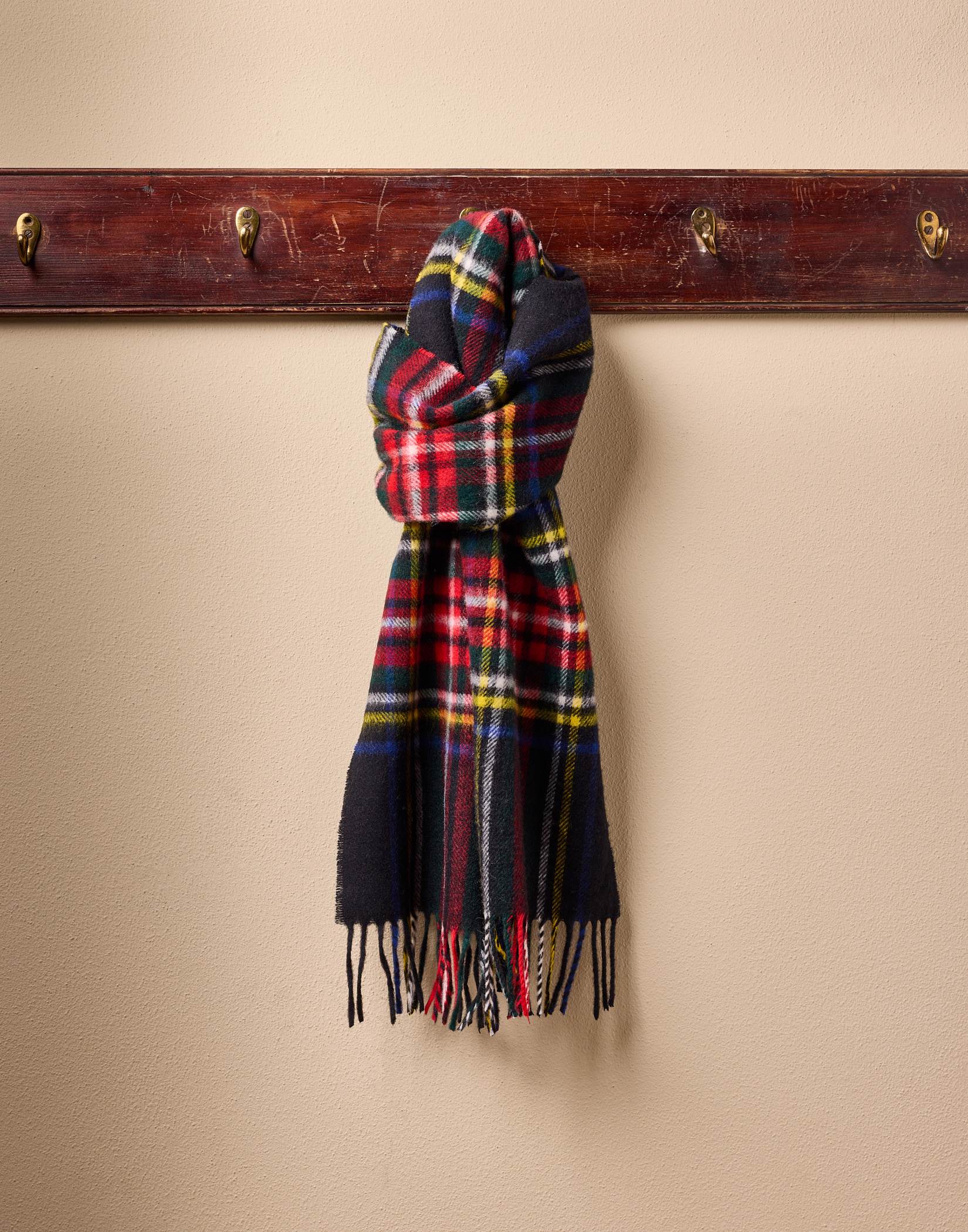 Lambswool Scarf - Black Stewart