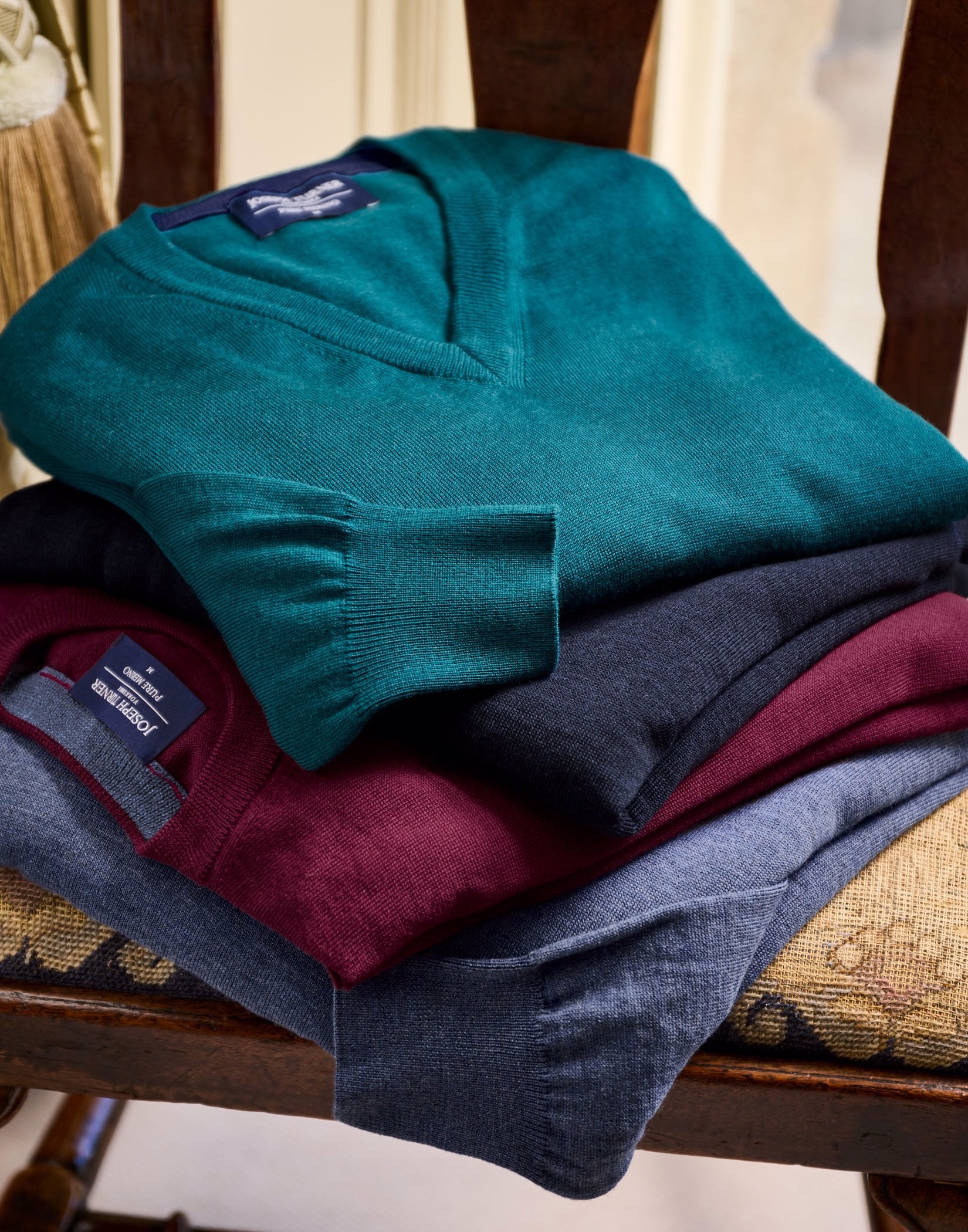 Merino Crew Neck Jumper - Navy