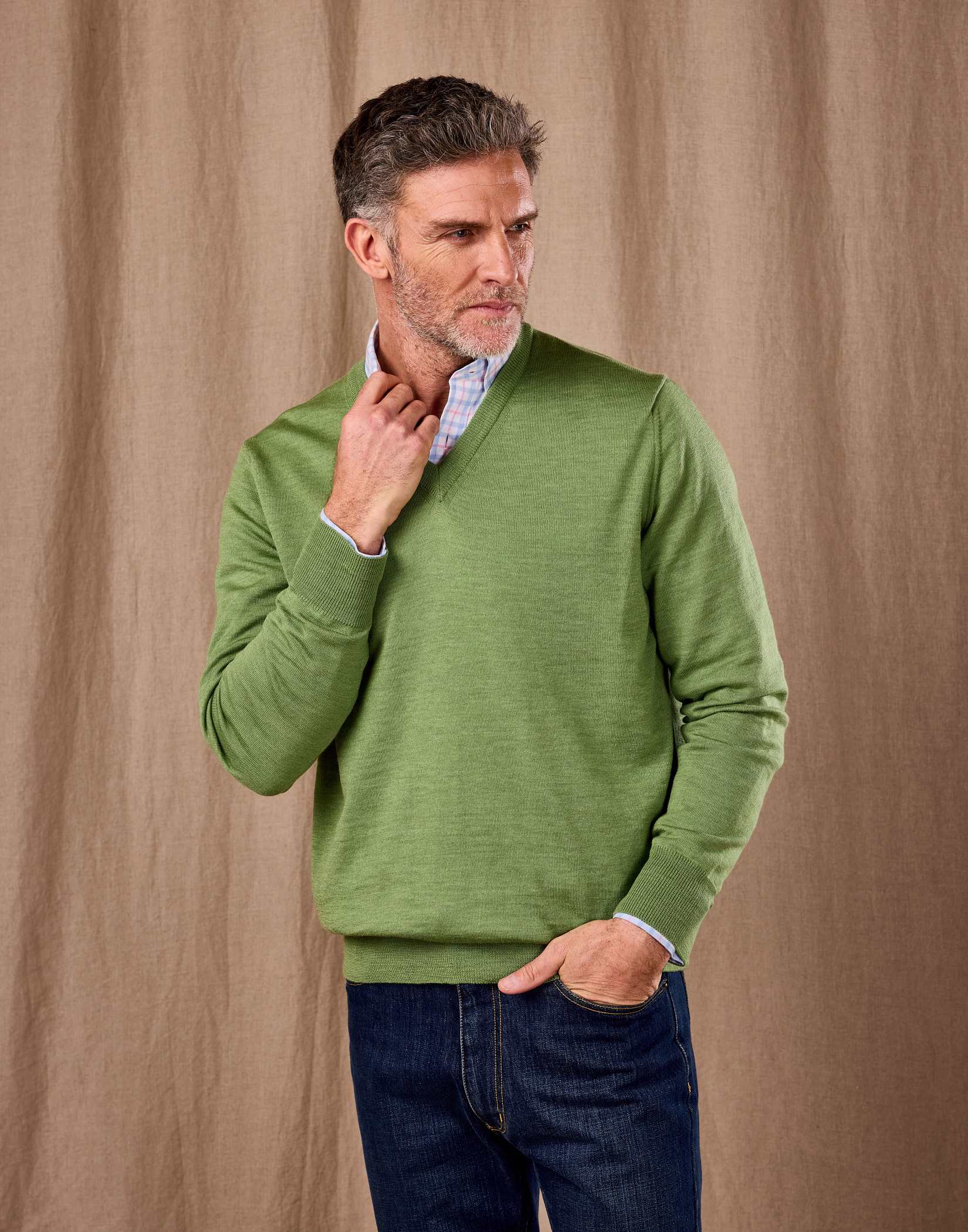 Merino V Neck Jumper - Green