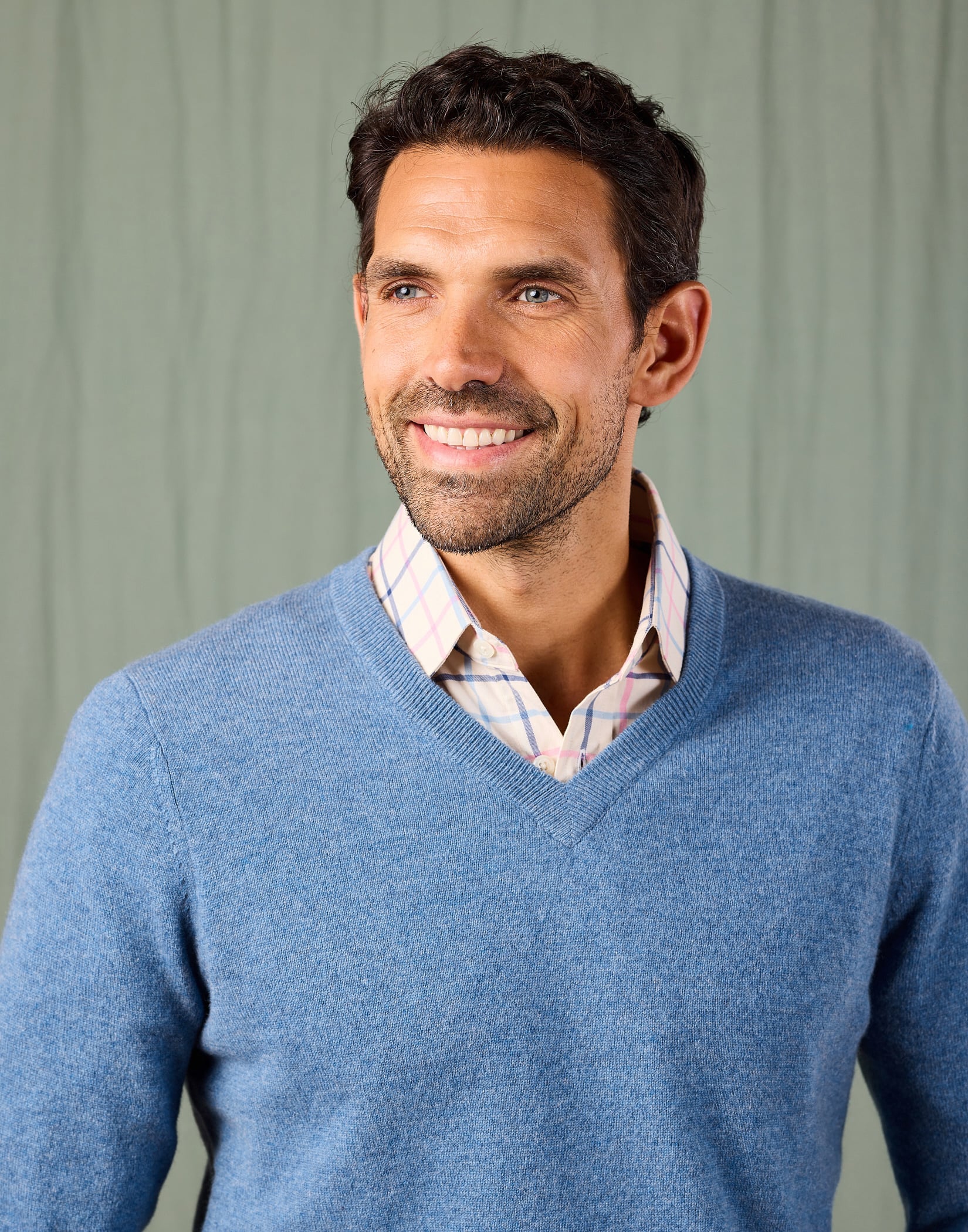 Cashmere V Neck Jumper - Blue