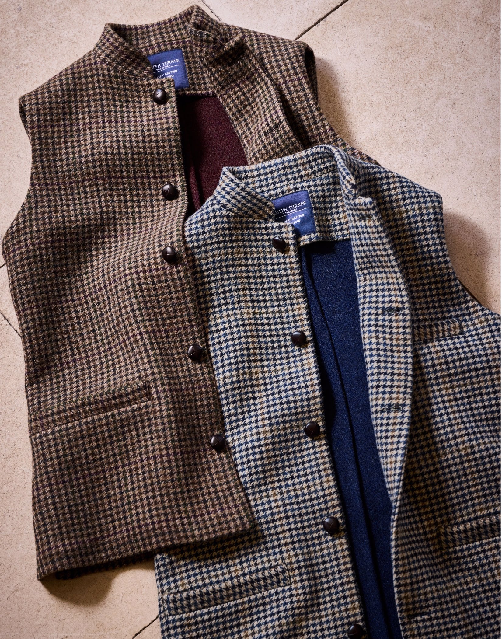 Double Faced Wool Gilet - Dogtooth/Burgundy