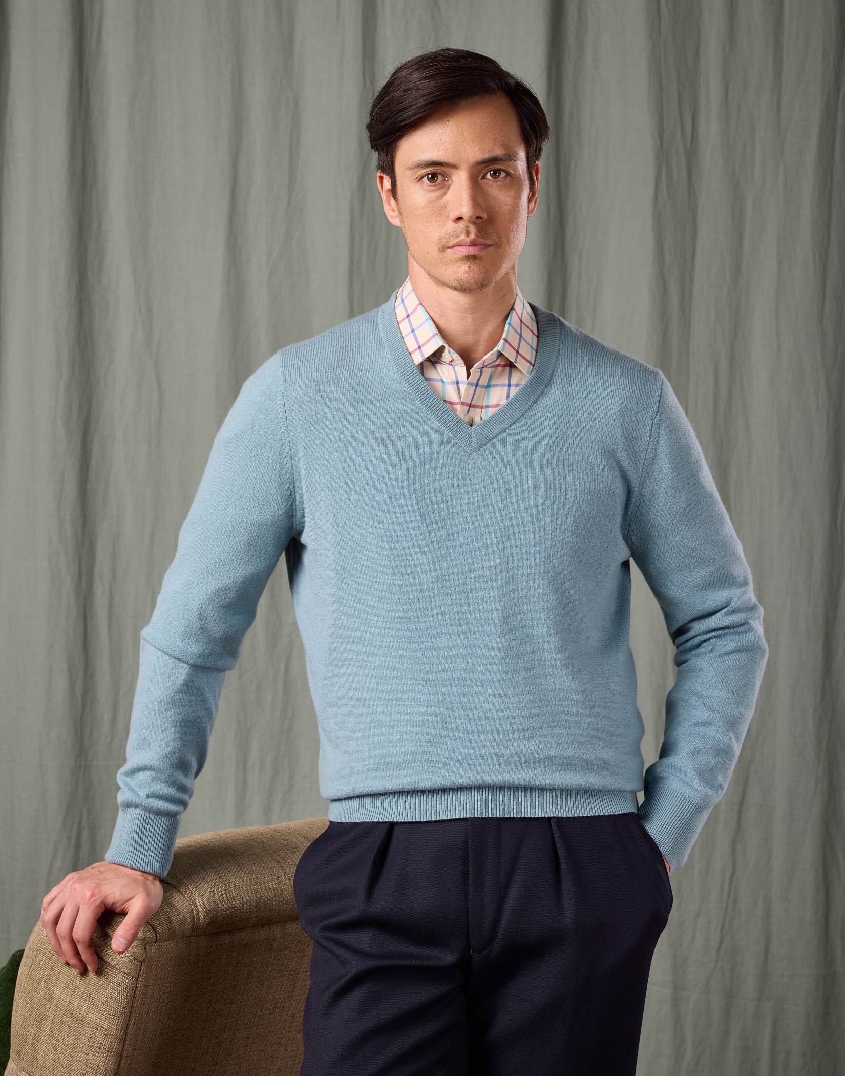 Cashmere V Neck - Ultramarine